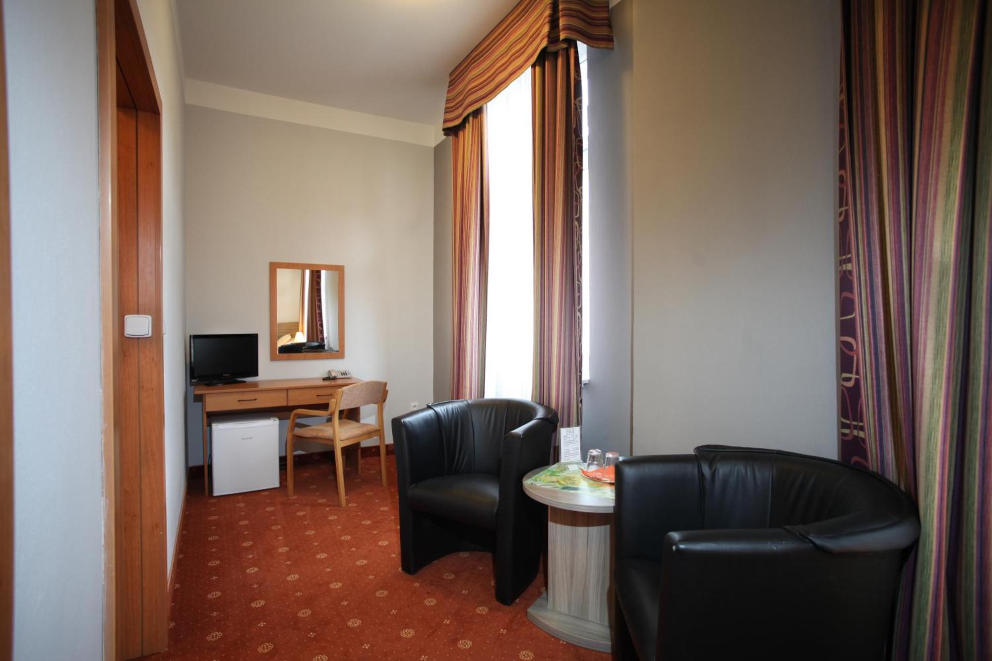 Hotel Paris Marianske Lazne Bagian luar foto